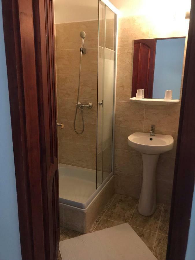Veresegyház Tavi Panzio Es Etterem Bed & Breakfast エクステリア 写真